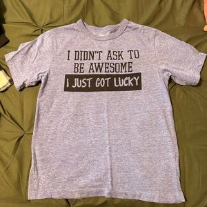 Children's Place Graphic Tee. Size 5/6